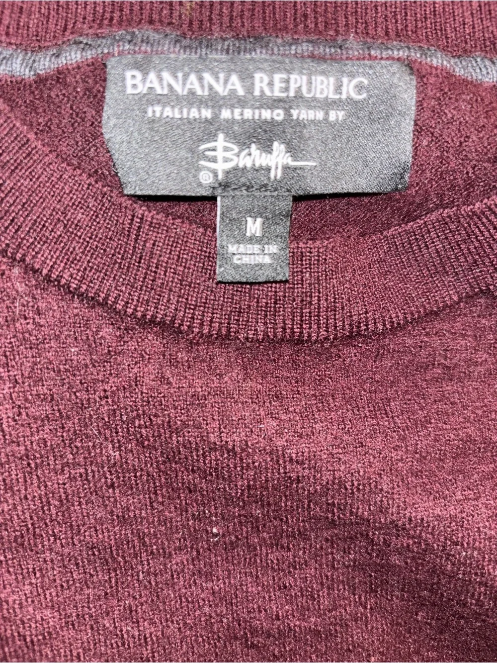 Banana Republic Men’s Burgundy Crewneck Sweater